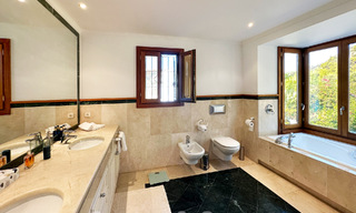 Villa de lujo andaluza en venta en la exclusiva zona residencial de Sierra Blanca en la Milla de Oro de Marbella 63104 