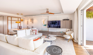 Lujoso apartamento de 3 dormitorios en venta en un complejo cerrado y seguro en la Milla de Oro de Marbella 63972 