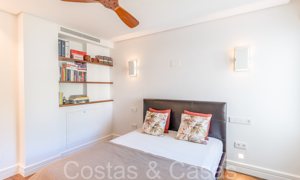 Lujoso apartamento de 3 dormitorios en venta en un complejo cerrado y seguro en la Milla de Oro de Marbella 63985