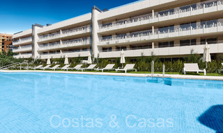 Modernos apartamentos nuevos en venta a un paso del centro y de la playa en San Pedro Playa, Marbella 64916 