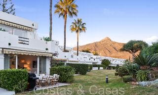 Casa adosada recientemente renovada en un complejo cerrado en venta, junto al campo de golf en Nueva Andalucía, Marbella 65212 