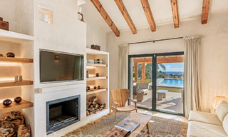 Finca de lujo andaluza con alojamiento de invitados y sublimes vistas al mar en venta en las colinas de Estepona 65102 