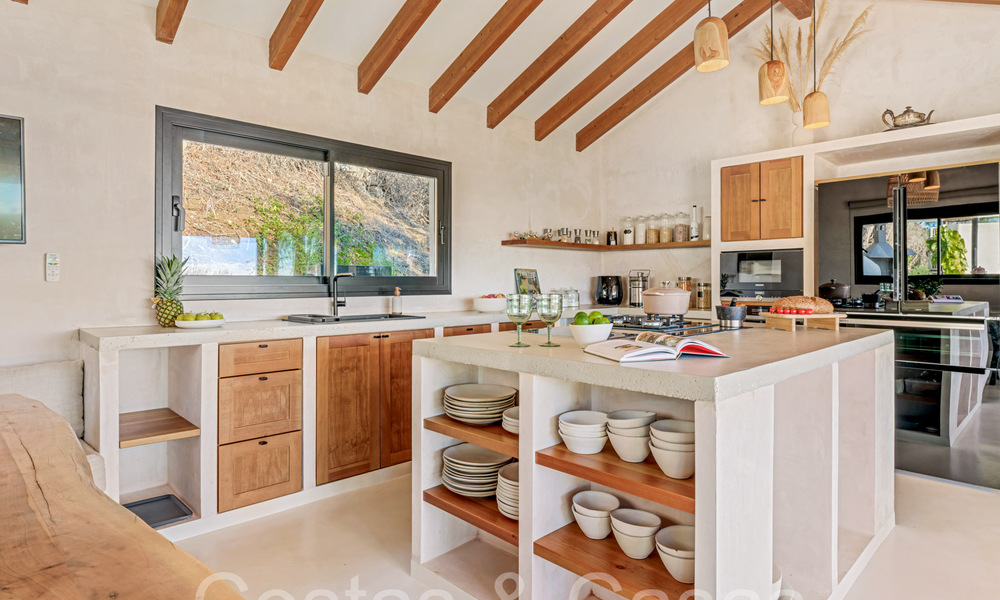 Finca de lujo andaluza con alojamiento de invitados y sublimes vistas al mar en venta en las colinas de Estepona 65108