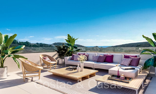 Apartamentos de obra nueva con diseño vanguardista en venta, primera línea de golf en Casares, Costa del Sol 65356 