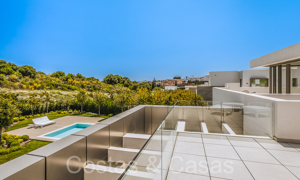 Sofisticadas villas de nueva construcción en venta en la Nueva Milla de Oro entre Marbella y Estepona 66070