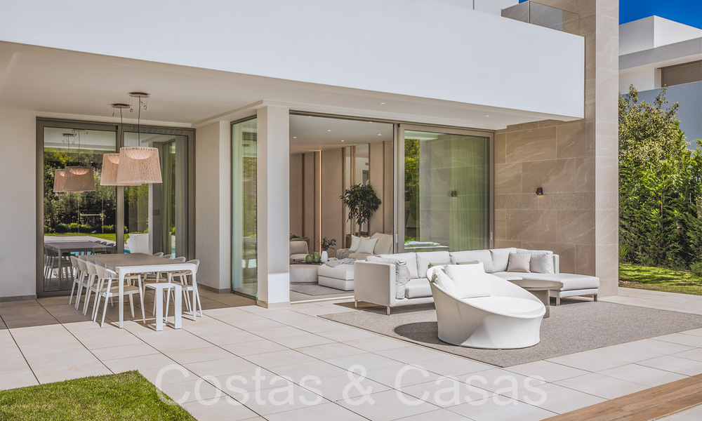 Sofisticadas villas de nueva construcción en venta en la Nueva Milla de Oro entre Marbella y Estepona 66094