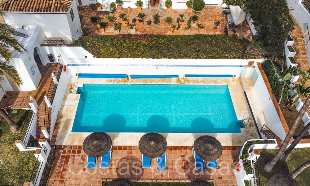 Pintoresca casa adosada con vistas al mar en venta en las colinas de Marbella - Benahavis 65971