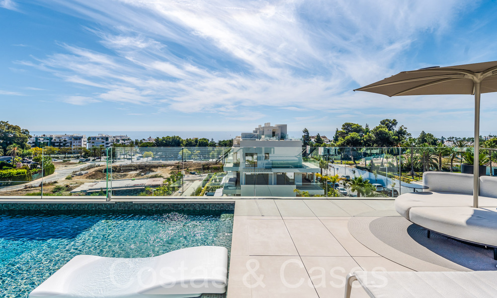 Ático ultra lujoso con piscina privada en venta en el centro de la Milla de Oro de Marbella 66156