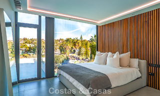 Villa de lujo moderna lista para entrar a vivir en venta junto al campo de golf en la Nueva Milla de Oro, Marbella - Estepona 66415 