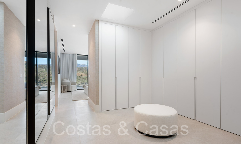 Nueva villa arquitectónica en venta en una urbanización segura en Marbella - Benahavis 66493