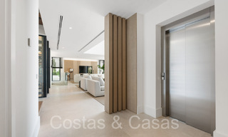 Nueva villa arquitectónica en venta en una urbanización segura en Marbella - Benahavis 66506 