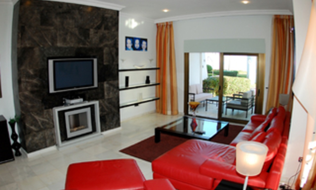 Casa adosada en primera línea de playa en venta – Milla de Oro – Marbella – Puerto Banús. 8