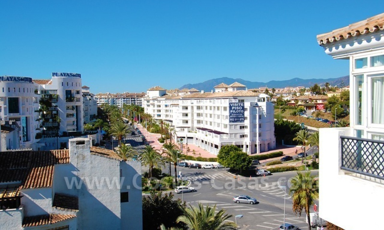 Ático apartamento en venta centro Puerto Banús, Marbella 1