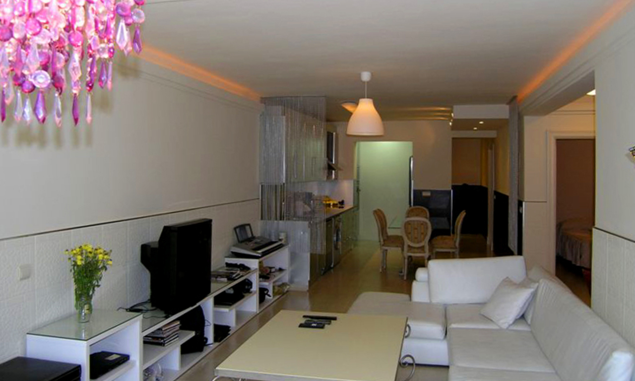 Ganga: Apartamento totalmente reformado a la venta en Nueva Andalucía, Marbella 0