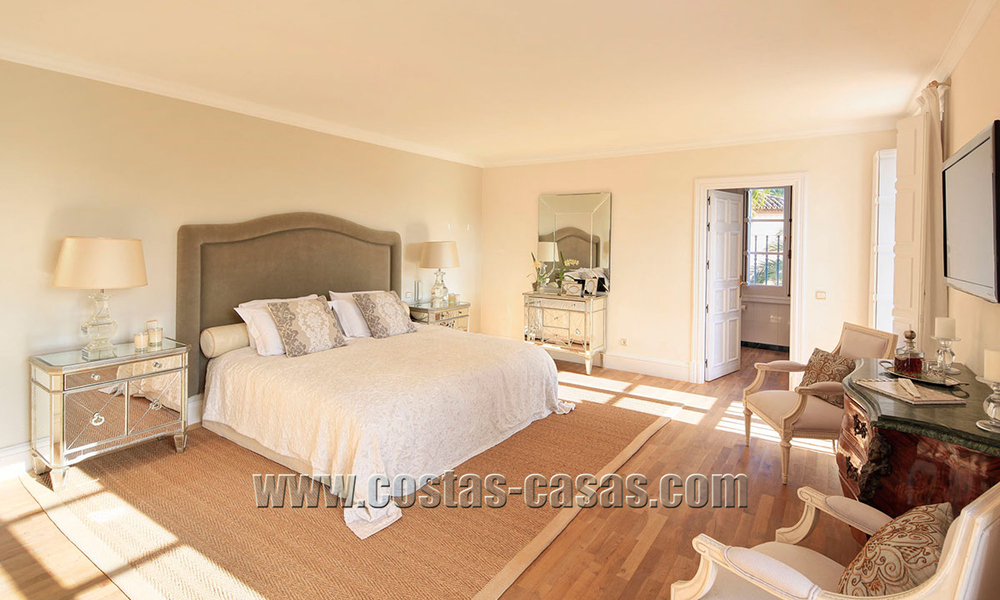 Villa - palacete de estilo clásico a la venta en Nueva Andalucía, Marbella 22644