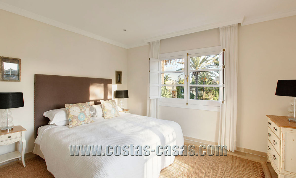 Villa - palacete de estilo clásico a la venta en Nueva Andalucía, Marbella 22649