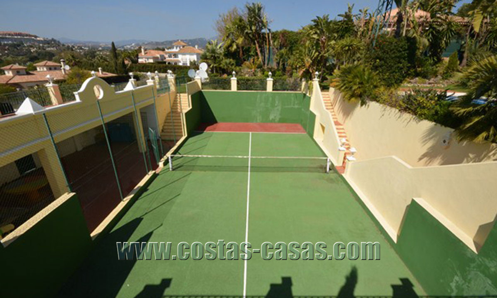 Villa - palacete de estilo clásico a la venta en Nueva Andalucía, Marbella 22656