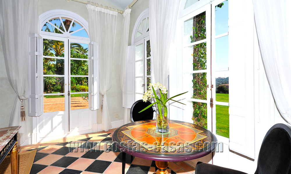 Villa - palacete de estilo clásico a la venta en Nueva Andalucía, Marbella 22675