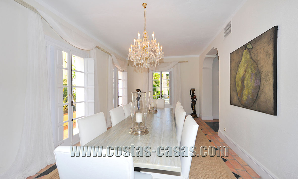 Villa - palacete de estilo clásico a la venta en Nueva Andalucía, Marbella 22677