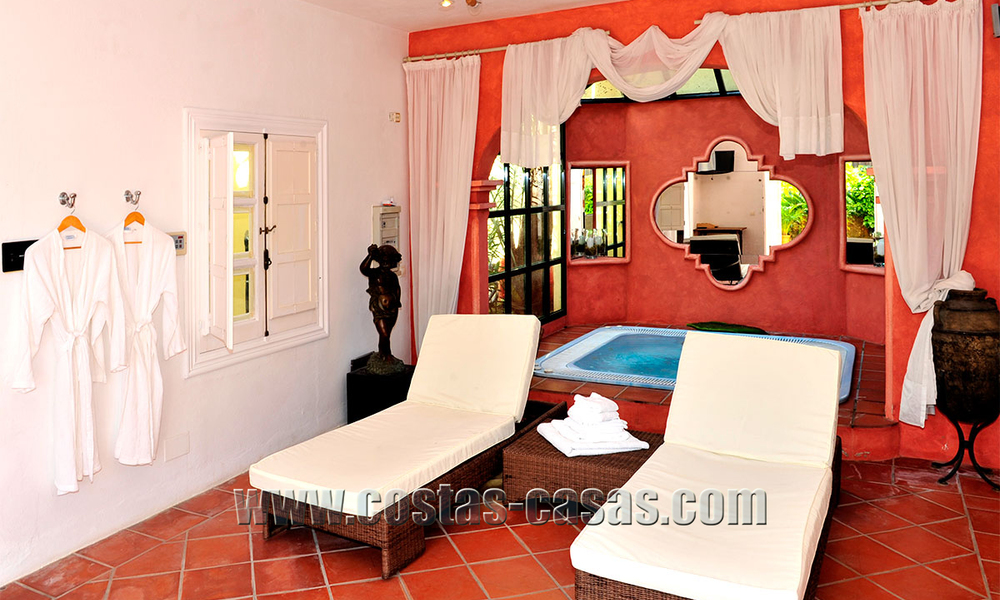 Villa - palacete de estilo clásico a la venta en Nueva Andalucía, Marbella 22703