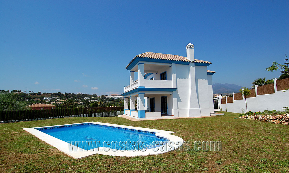 Villa de estilo andaluz en el golf a la venta en Nueva Andalucía, Marbella 29762