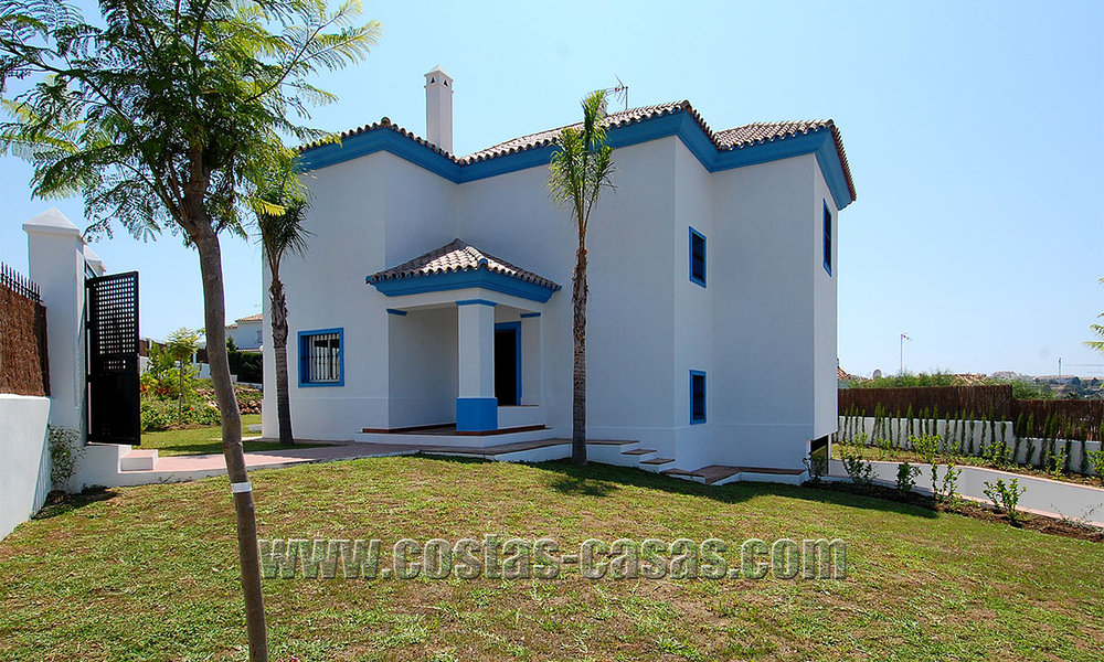 Villa de estilo andaluz en el golf a la venta en Nueva Andalucía, Marbella 29763