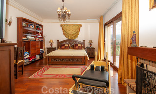 Villa de estilo andaluz dentro en campo de golf a la venta en Marbella - Benahavis con vistas al mar 31125 