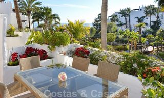 Propiedad en venta en Puerto Banus, Marbella: ático apartamento de lujo en frente al mar 22483 