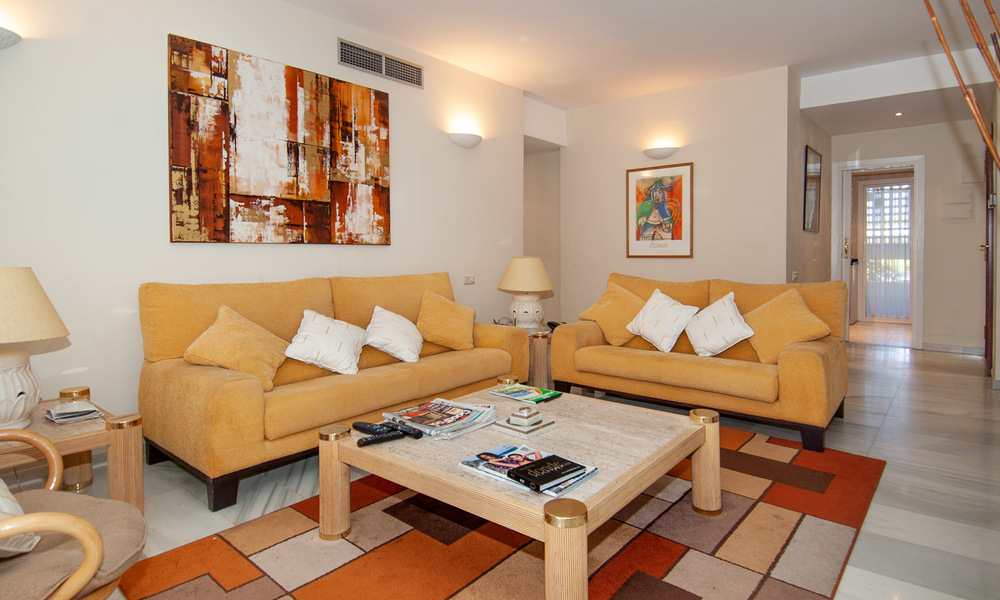 En venta en Puerto Banús, Marbella: Apartamento cerca de marina y la playa 29823