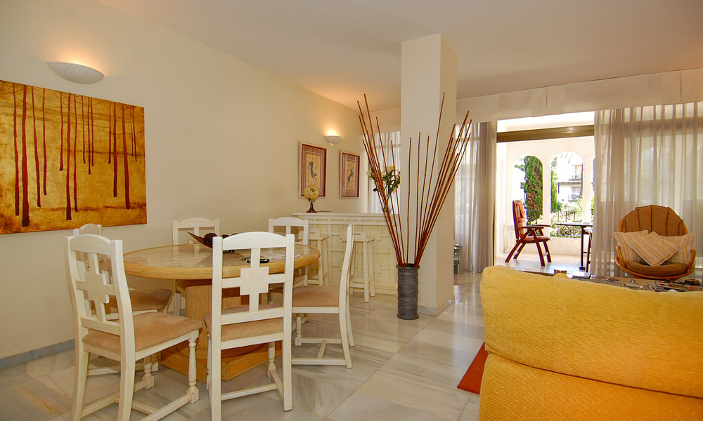 En venta en Puerto Banús, Marbella: Apartamento cerca de marina y la playa 29838