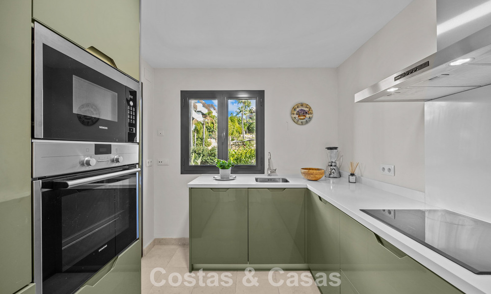 A la Venta Apartamentos modernos en Complejo de Golf en el triángulo de Marbella - Benahavis 805593