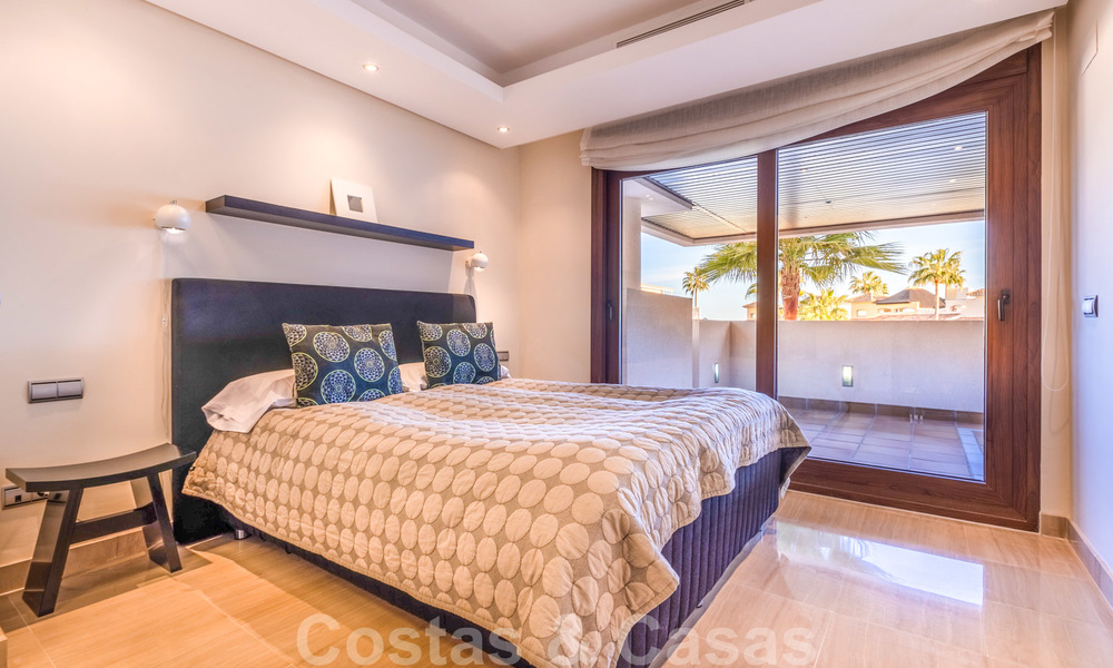 En Venta: Nuevos Apartmentos en primera linea de playa, Nueva Milla de Oro, Marbella - Estepona 25483