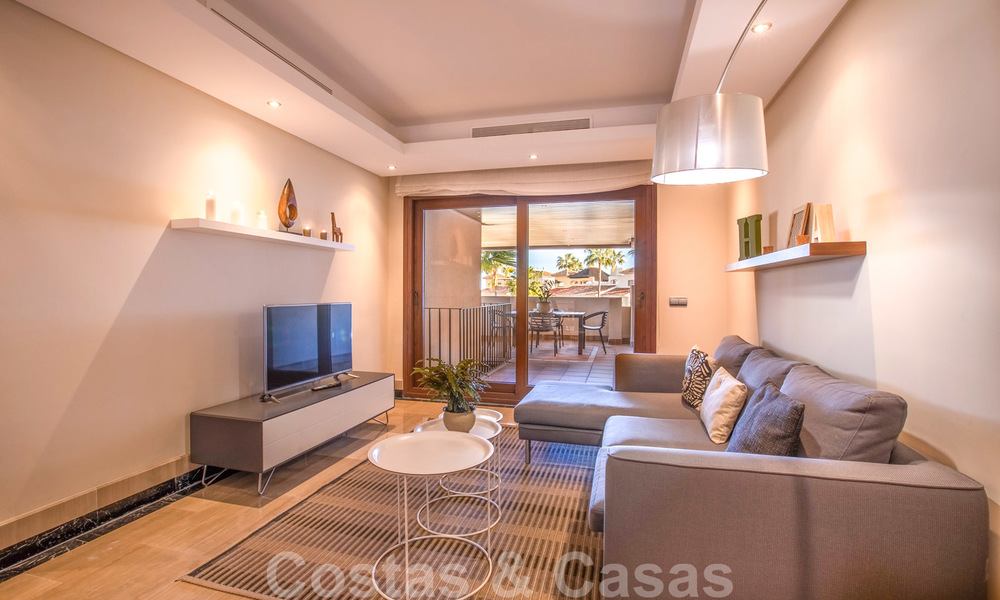 En Venta: Nuevos Apartmentos en primera linea de playa, Nueva Milla de Oro, Marbella - Estepona 25486