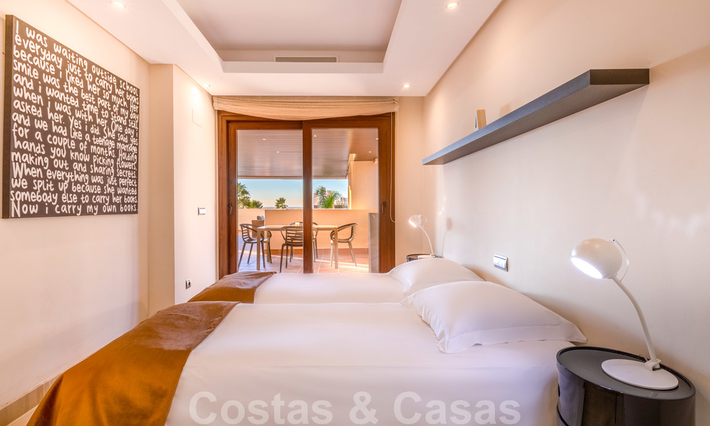 En Venta: Nuevos Apartmentos en primera linea de playa, Nueva Milla de Oro, Marbella - Estepona 25511