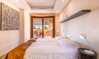 En Venta: Nuevos Apartmentos en primera linea de playa, Nueva Milla de Oro, Marbella - Estepona 25511 