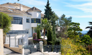 Villa de lujo en venta en una parte privilegiada de Marbella - Benahavís con vistas al mar 30357 
