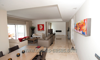 Villa moderna espaciosa, totalmente renovada en venta en Nueva Andalucía, Marbella 30119 