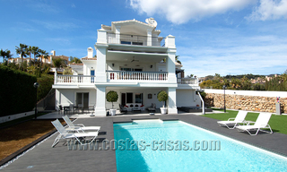 Villa moderna espaciosa, totalmente renovada en venta en Nueva Andalucía, Marbella 30142 