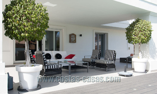 Villa moderna espaciosa, totalmente renovada en venta en Nueva Andalucía, Marbella 30146 