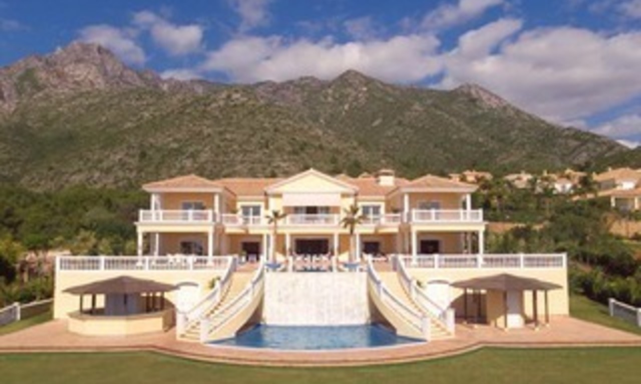 Villa exclusiva en venta en Marbella - Sierra Blanca - Costa del Sol 0