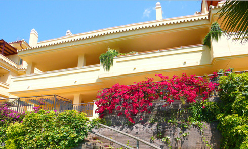 Apartamentos y aticos en venta - Milla de Oro - Marbella con vistas al mar 30000