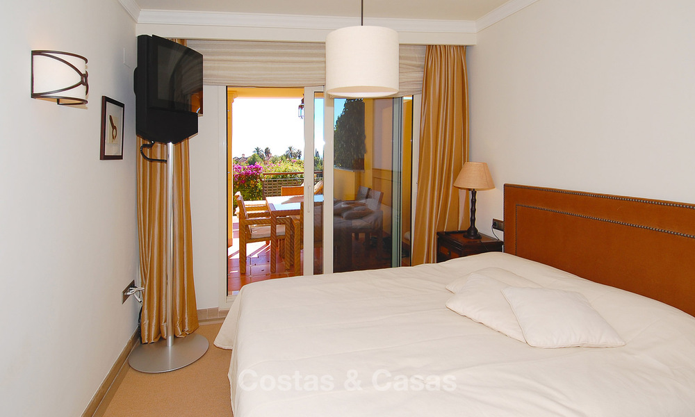 Apartamentos y aticos en venta - Milla de Oro - Marbella con vistas al mar 30016
