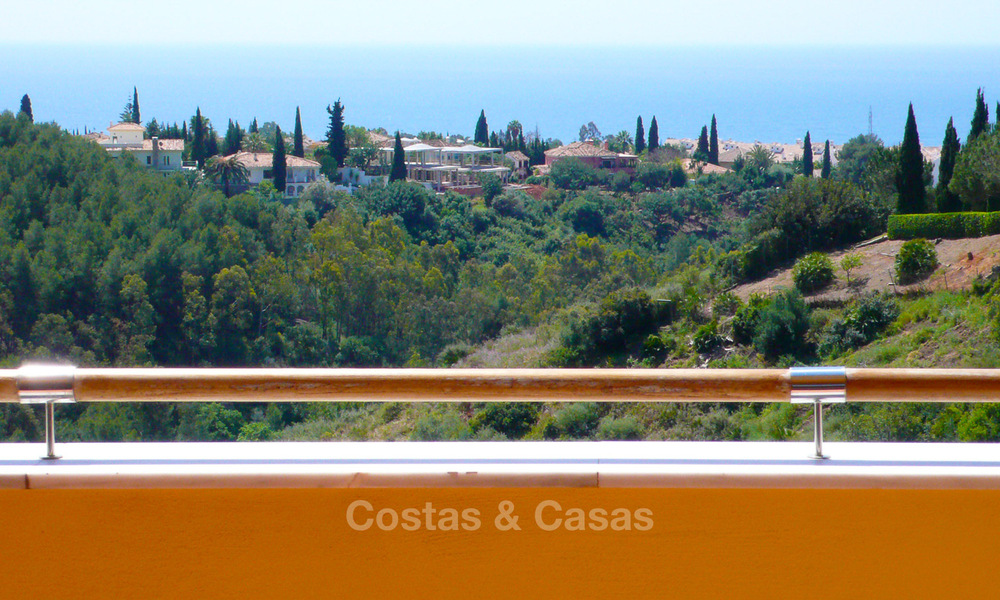 Apartamentos y aticos en venta - Milla de Oro - Marbella con vistas al mar 30019