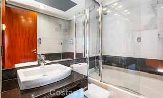 Villa moderna lista para entrar a vivir en venta con impresionantes vistas al mar, al este del centro de Marbella 787814 