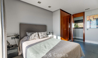 Villa moderna lista para entrar a vivir en venta con impresionantes vistas al mar, al este del centro de Marbella 787835 