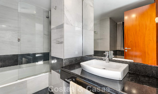 Villa moderna lista para entrar a vivir en venta con impresionantes vistas al mar, al este del centro de Marbella 787846 