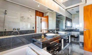 Villa moderna lista para entrar a vivir en venta con impresionantes vistas al mar, al este del centro de Marbella 787858 