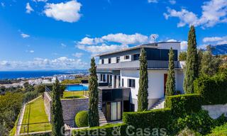 Villa moderna lista para entrar a vivir en venta con impresionantes vistas al mar, al este del centro de Marbella 787861 
