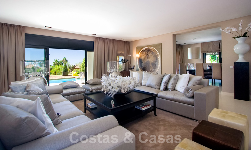 Impresionante villa de lujo contemporáneo con apartamento de invitados en venta en el Valle del Golf de Nueva Andalucía, Marbella 22590