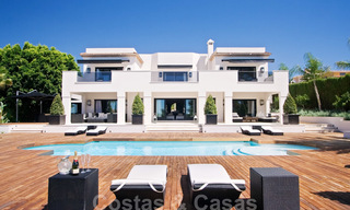 Impresionante villa de lujo contemporáneo con apartamento de invitados en venta en el Valle del Golf de Nueva Andalucía, Marbella 22592 